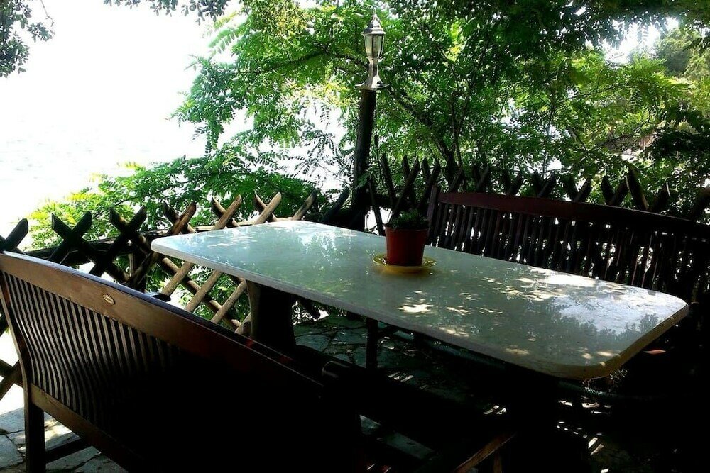 Фото Beachfront house with amazing sea view