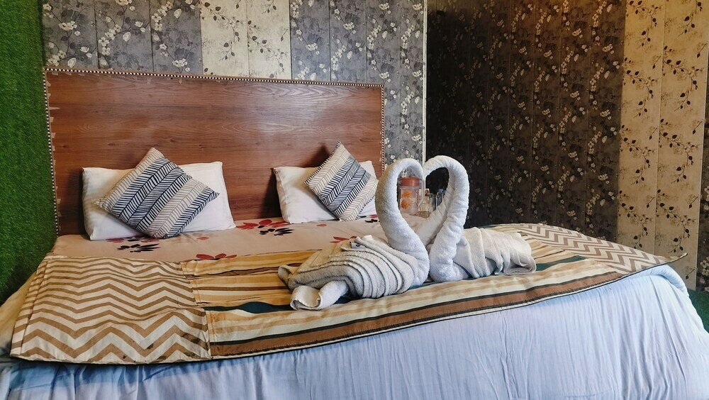 Фото Hotel Nirbana Heights