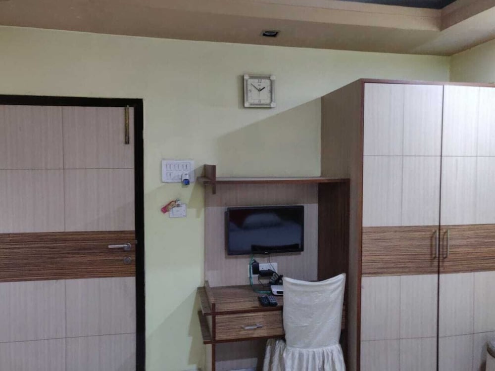 Фото Hotel Somraj Regency