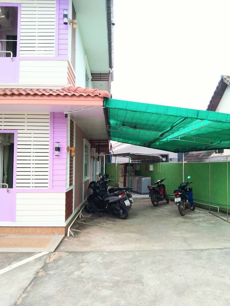 Фото OYO 75399 Choktipparat Place