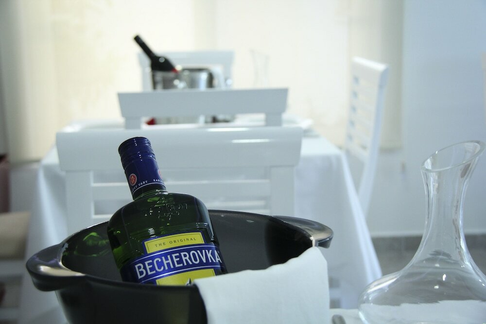 Фото Atlantis Hotel & Apartments