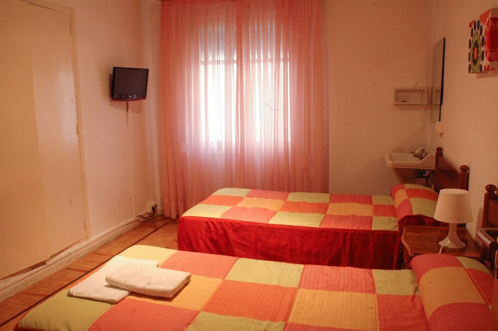 Фото Hostal Manjón