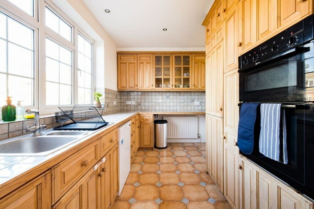 Фото The Mill Hill Wonder - Inviting 3bdr House With Garden