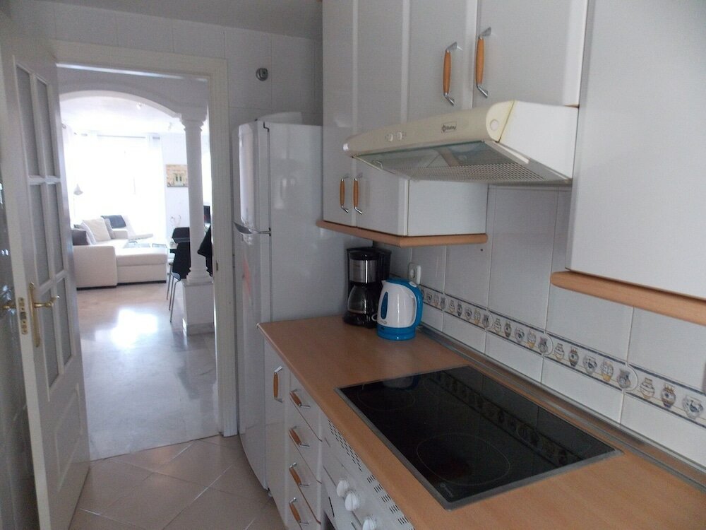 Фото Fabulous Apartment Near Puerto Banus