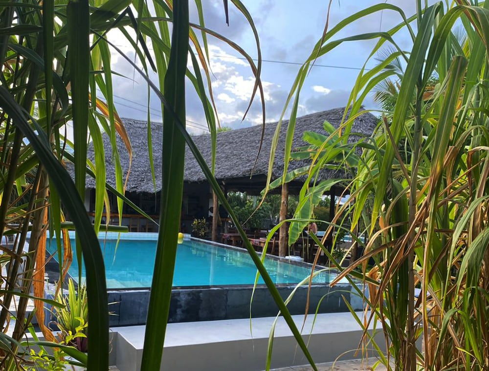 Фото Shamba Village Hotel