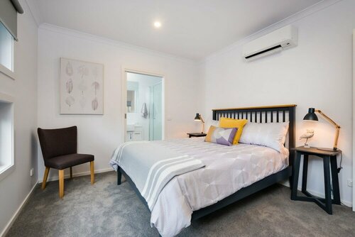 Гостиница Albury Yalandra Apartment 4 в Олбери