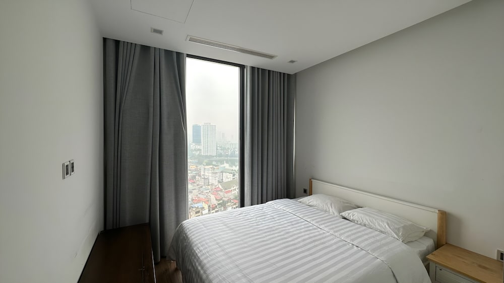 Фото Vinhome Metropolis Lieu Giai Apartment