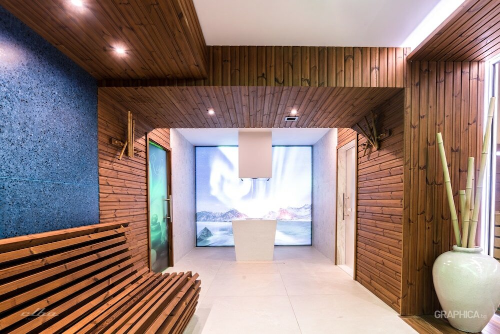 Фото 103 Degrees Hotel & SPA