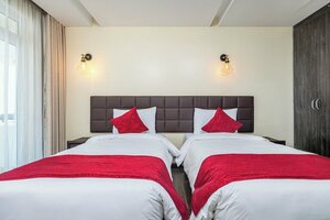 Гостиница Roma Courts Serviced Apartments