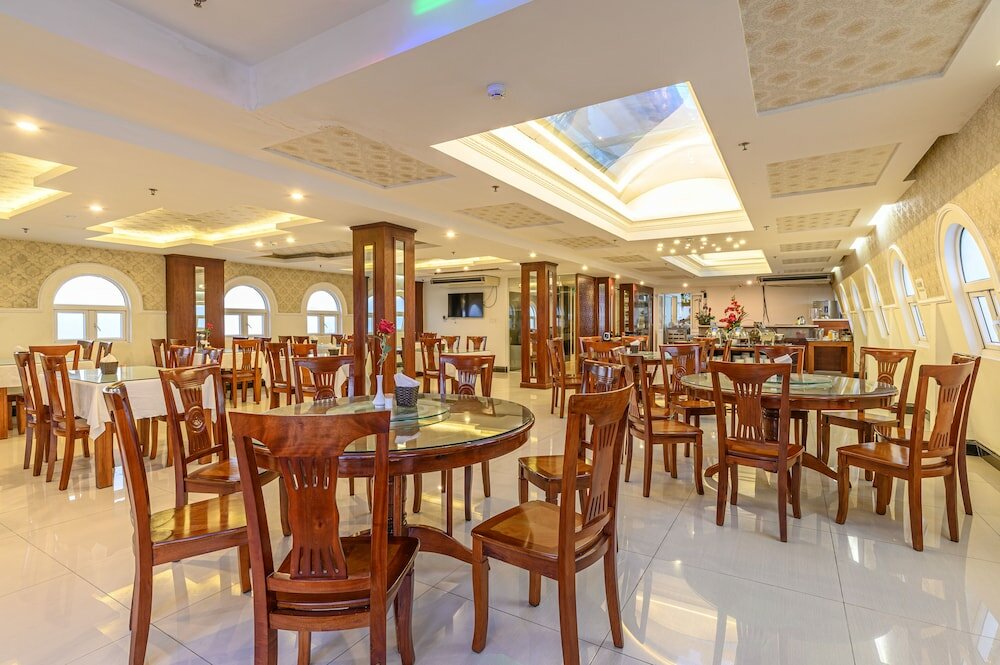 Фото Golden Sun Hotel