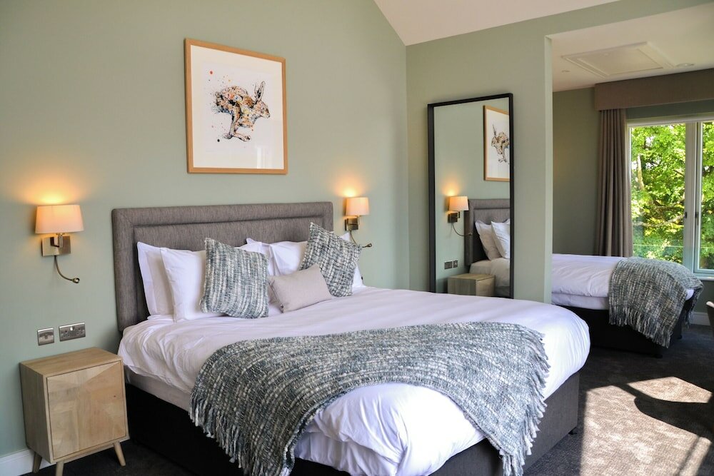 Фото Killeen Castle Golf Resort & Lodges