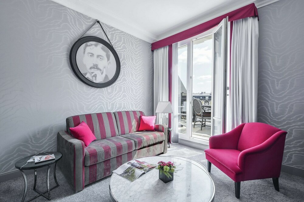 Фото Maison Astor Paris Curio Collection by Hilton
