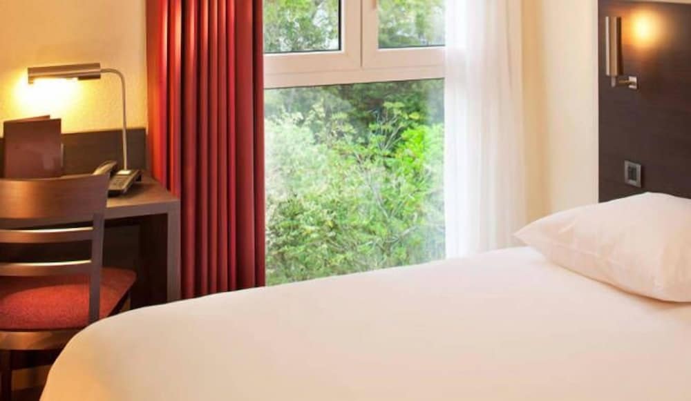 Фото Hotel Akena Biarritz - Grande plage