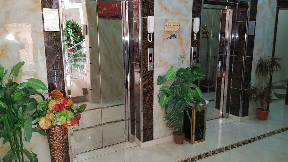 Фото Qanadil Al Raha Hotel Apartments