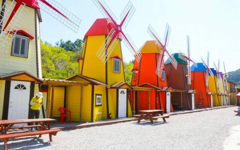 Гостиница Geochang Windmill Village Pension
