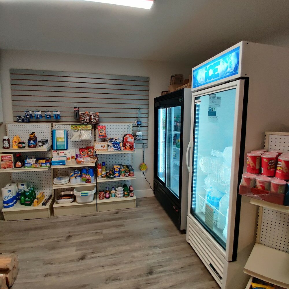 Фото Pathfinder Camp Resorts Agassiz