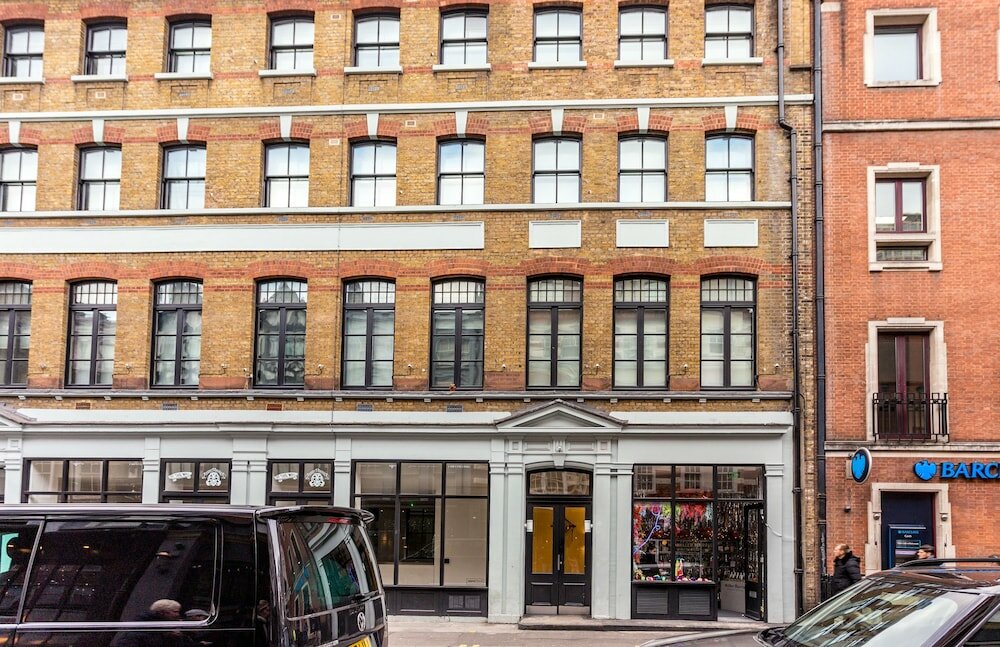 Фото Greek Street Penthouse