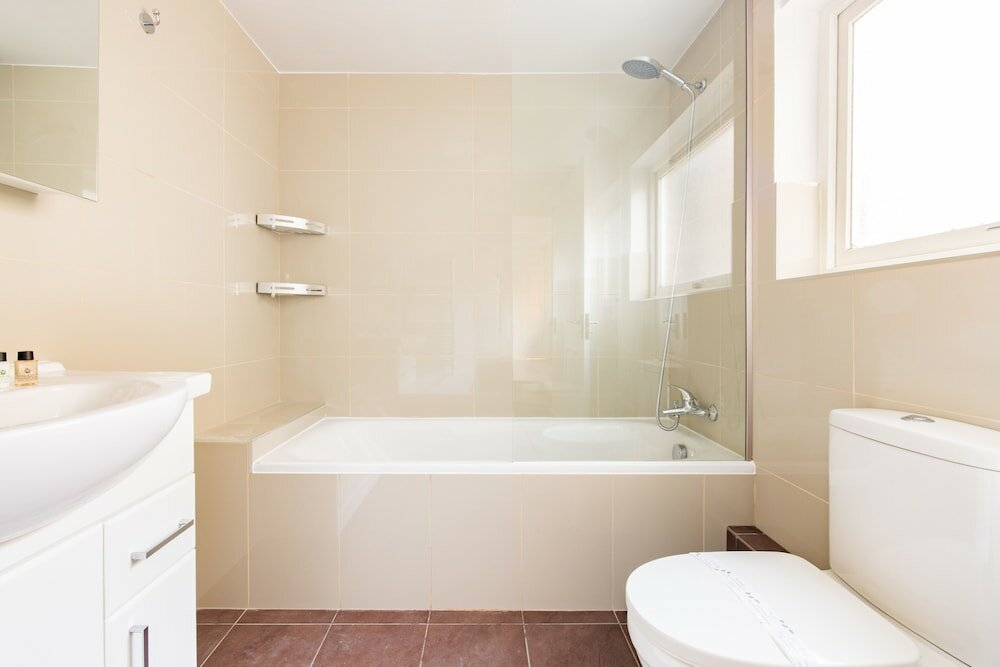 Фото Mornington Crescent Apartments