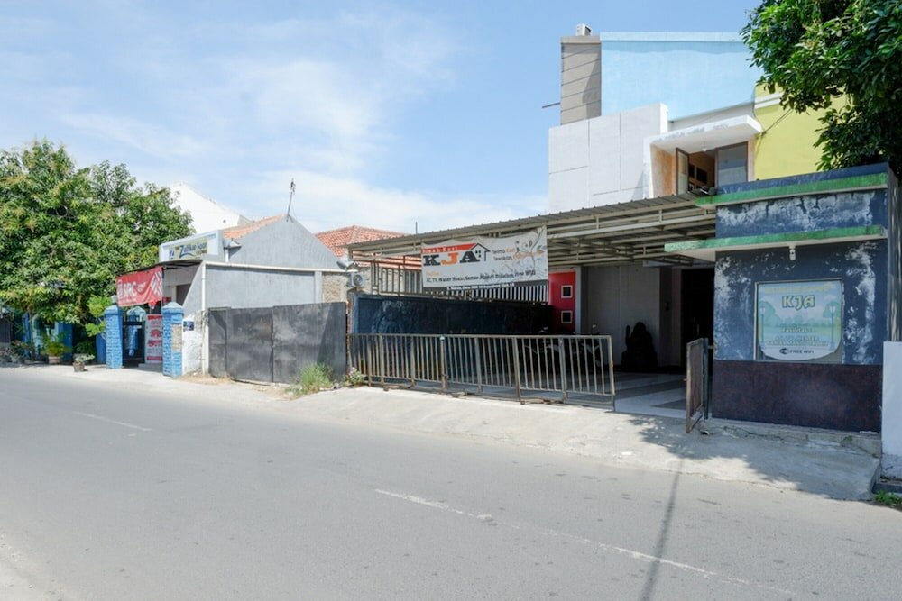 Фото RedDoorz near Gor Wisanggeni