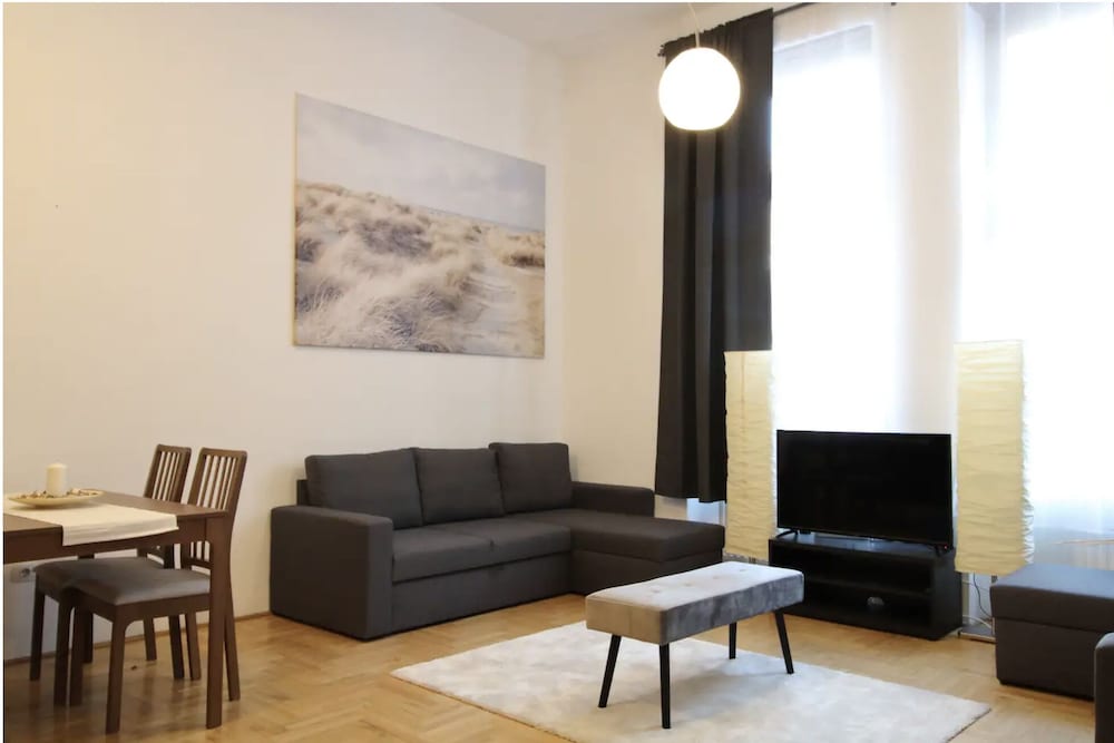 Фото Venus Apartments - Gozsdu Court II