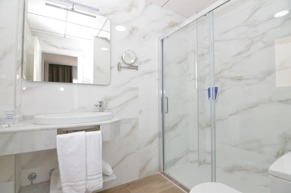 Фото Hotel Castillo Benidorm