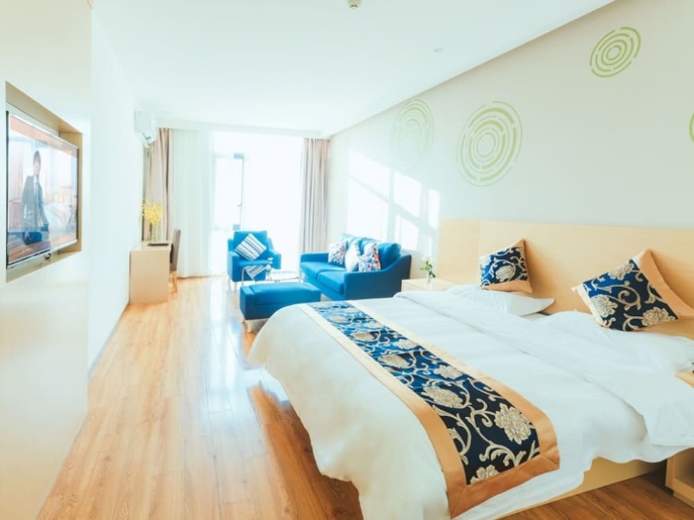 Фото GreenTree Inn Shanghai Fengxian District Nanqiaoxincheng Metro Station Express Hotel