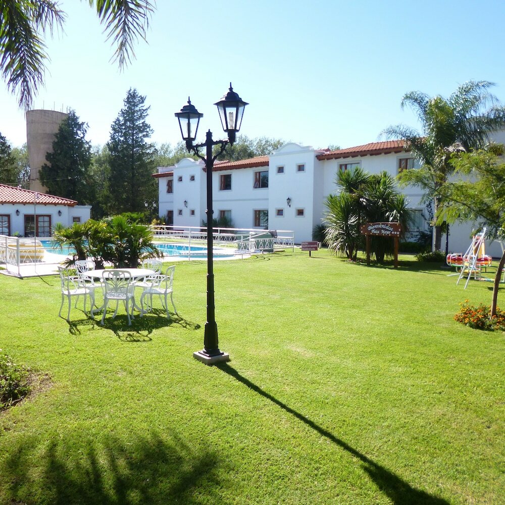 Фото Hotel Garden House