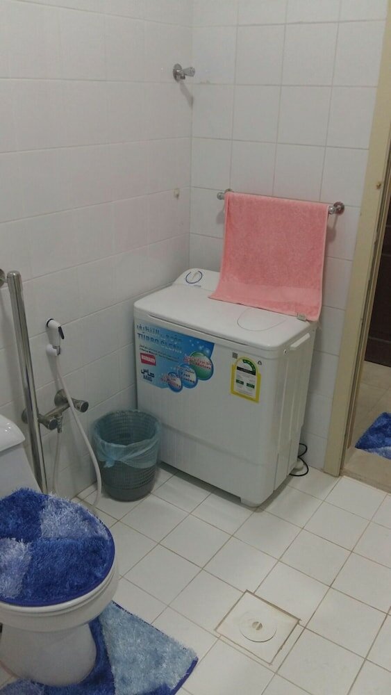 Фото Al Eairy Furnished Apartments Al Ahsa 5