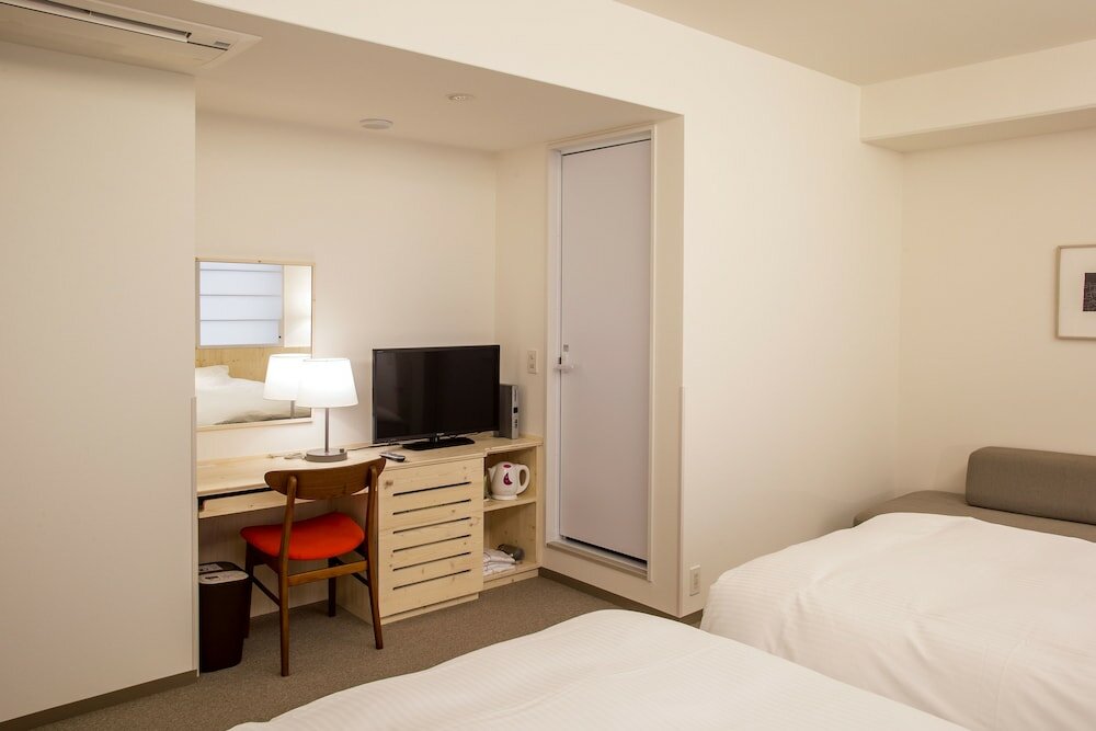 Фото Shin-Osaka Station Hotel Annex	