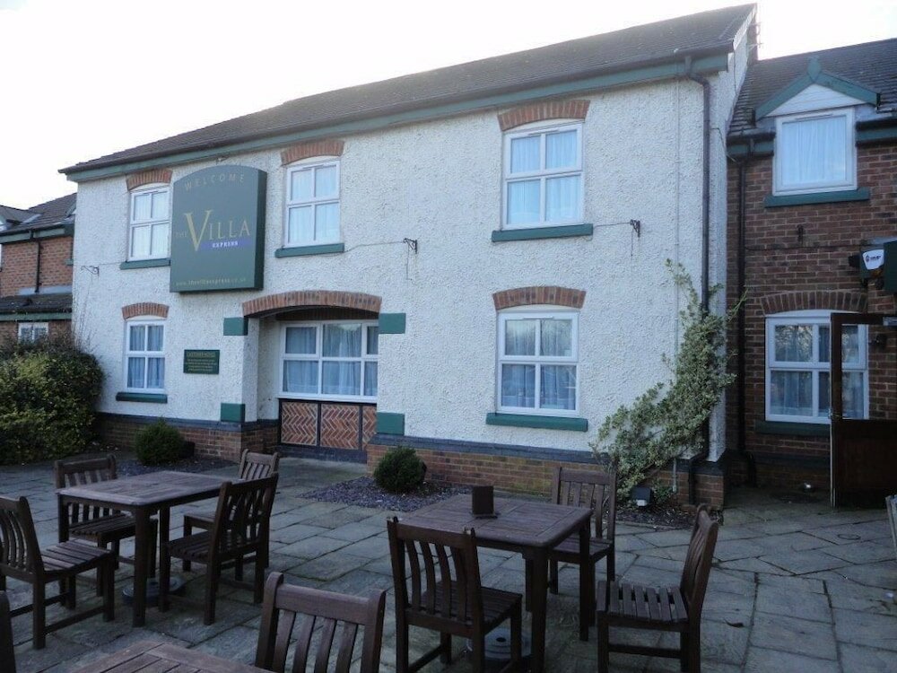 Фото The Villa Express