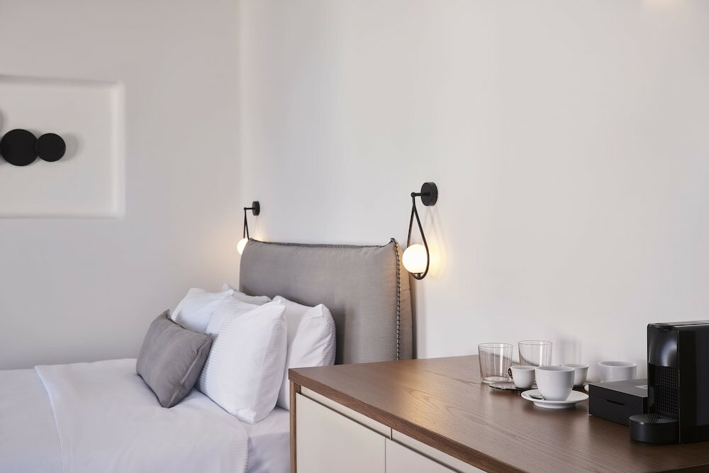 Фото Brilliance Suites - Adults Only