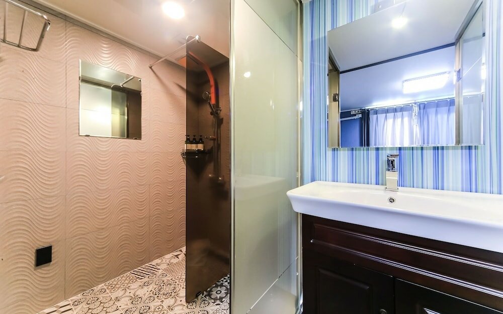 Фото Geoje Jangseungpo Yangpa