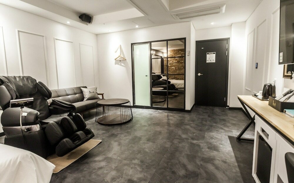 Фото Suwon Johnny B