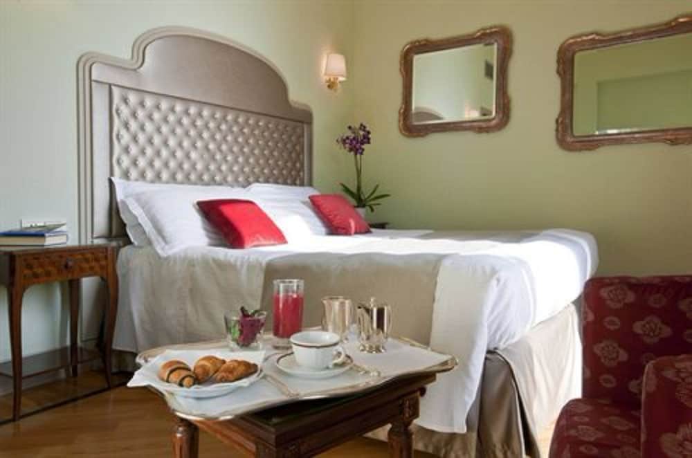 Фото Hotel Villa Flori