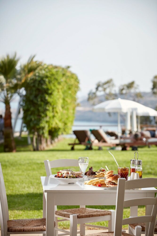 Фото Grecian Park Hotel