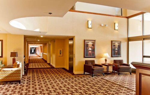 Гостиница Ann Arbor Regent Hotel & Suites в Ипсиланти