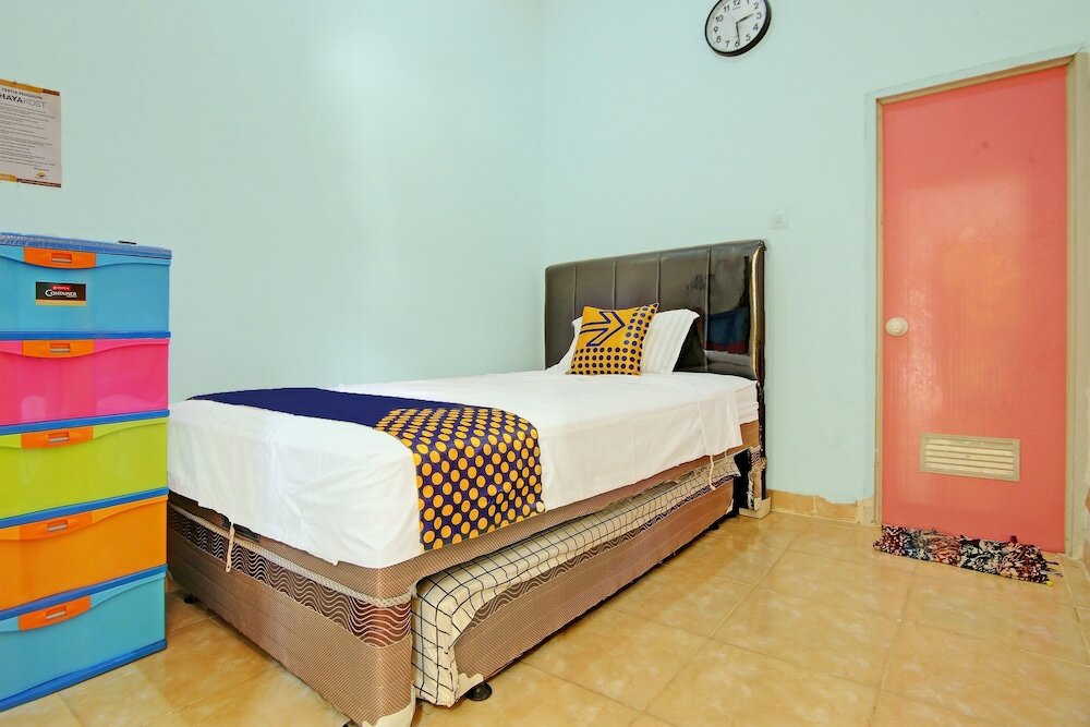 Фото Spot On 92141 Cahaya Kost Syariah