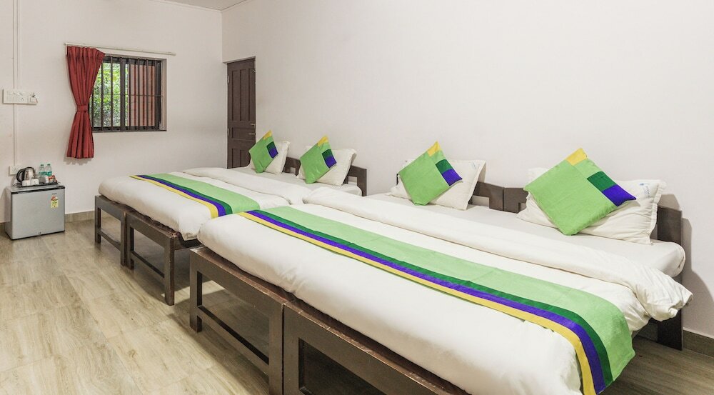 Фото Treebo Trend Rock Valley