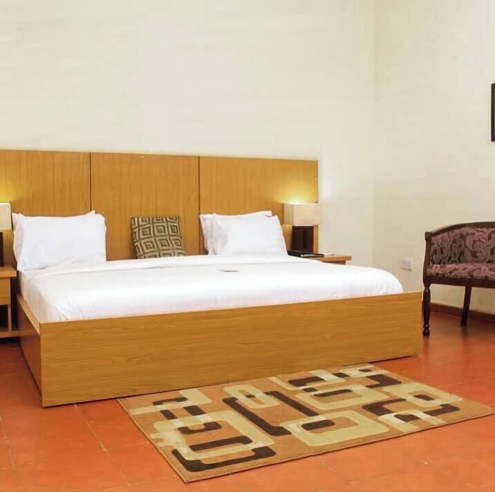 Фото Apartments & Hotels by Qualer Jos