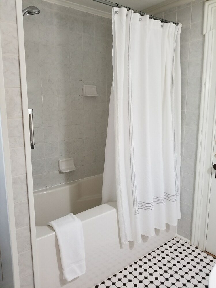 Фото Benjamin F. Packard House