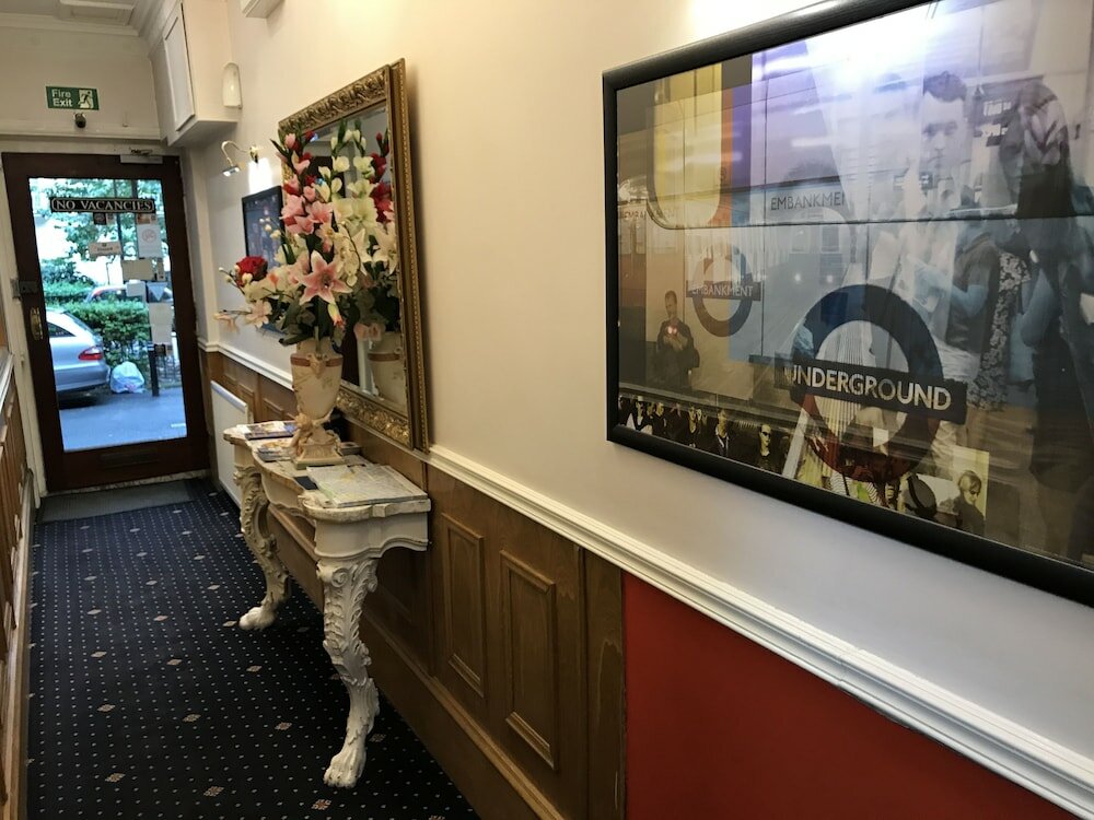 Фото Springfield Hotel London