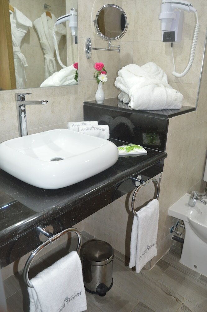 Фото Anezi Tower Hotel