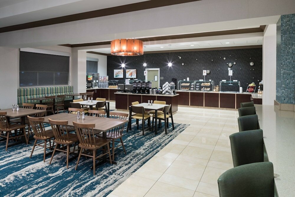 Фото Fairfield Inn & Suites by Marriott Orlando at SeaWorld
