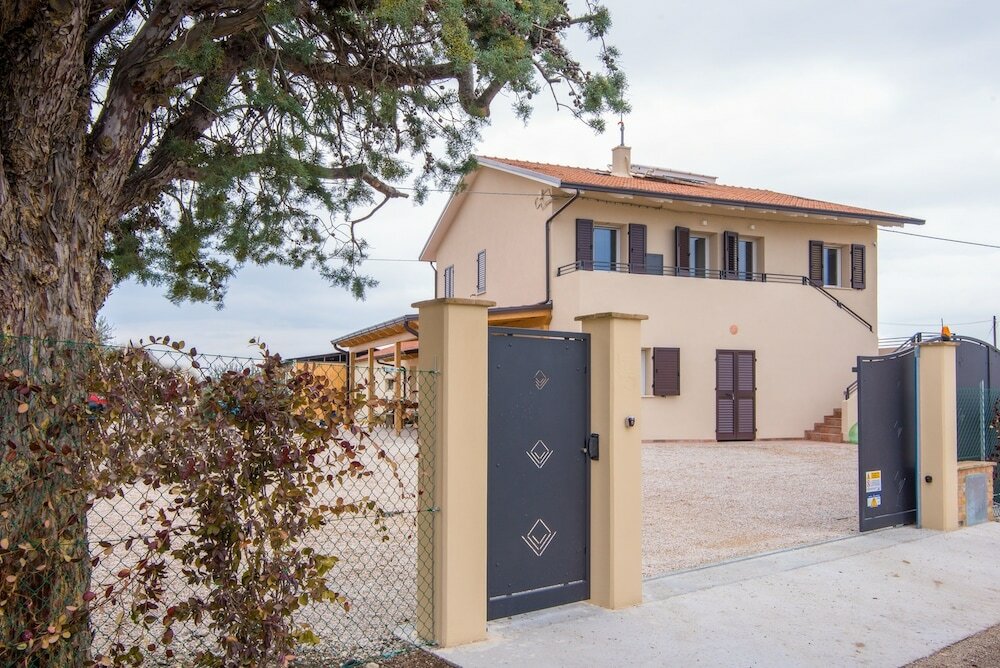 Фото La Viola e il Sole