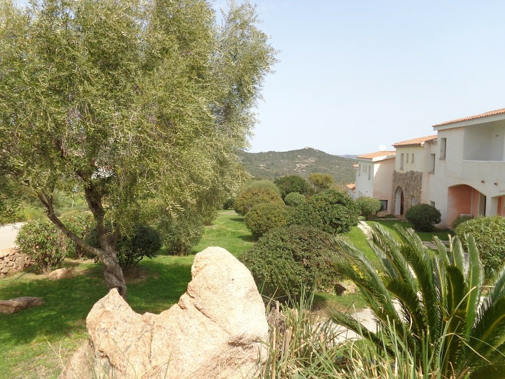 Фото Hotel Micalosu