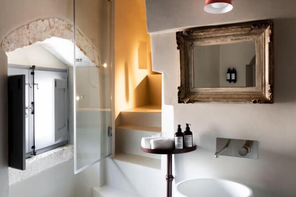 Фото Paragon 700 Boutique Hotel & SPA