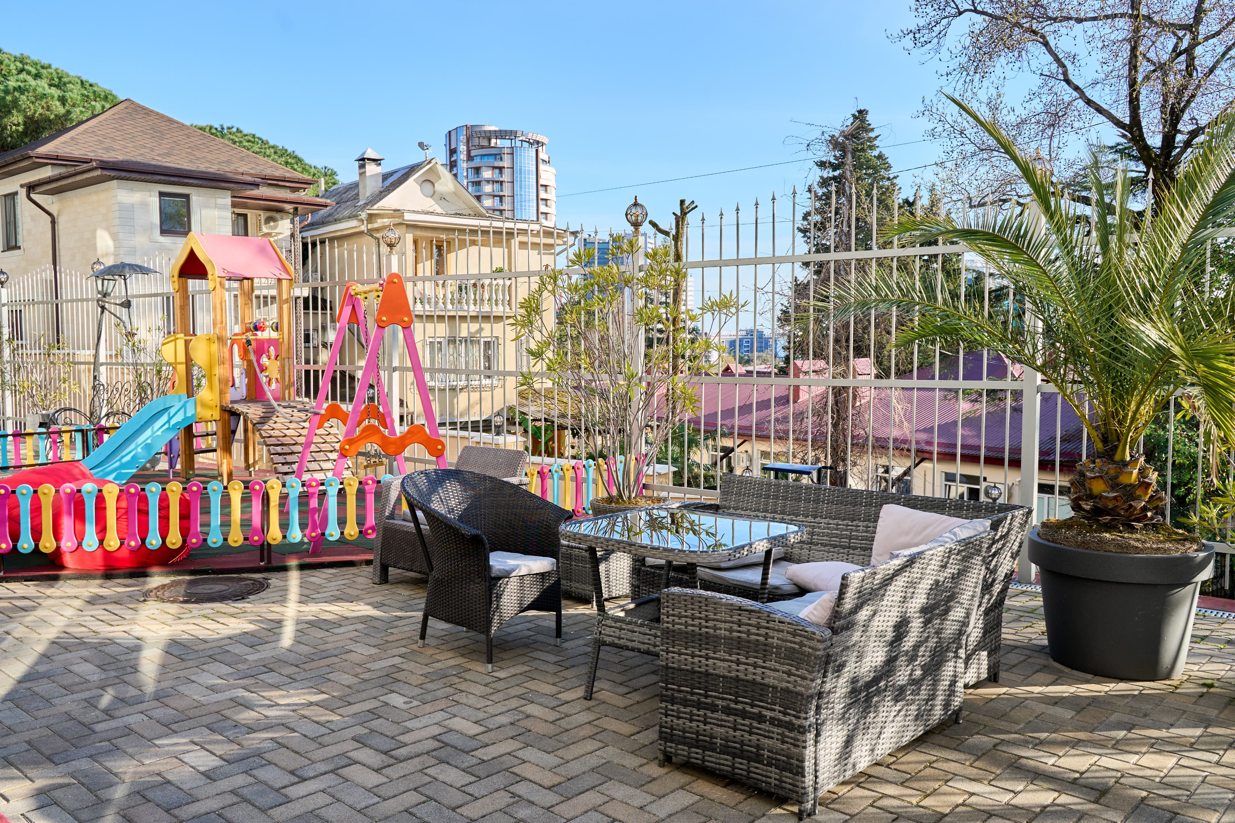 Фото Амбассадор