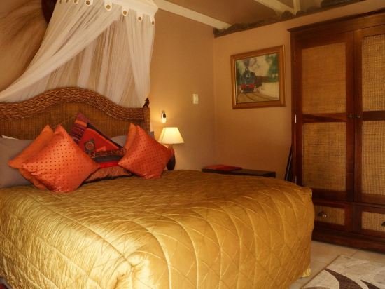 Фото Amazian Mountain River Lodge