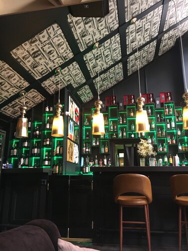 حانة، بار Scrooge Bar ، أوفا، صورة