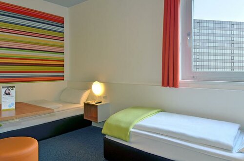 Внешний вид отеля B&b Hotel Frankfurt-Niederrad в Франкфурте-на-Майне, фото 1